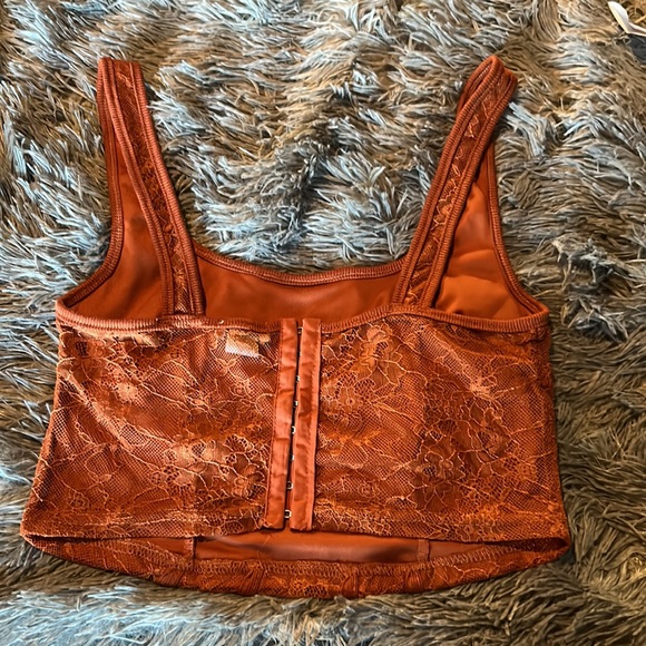 Never used lace top with button up back. - Picture 1 of 6